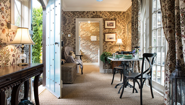 Special tribute to Stuart Rattle - Gaudion Furniture