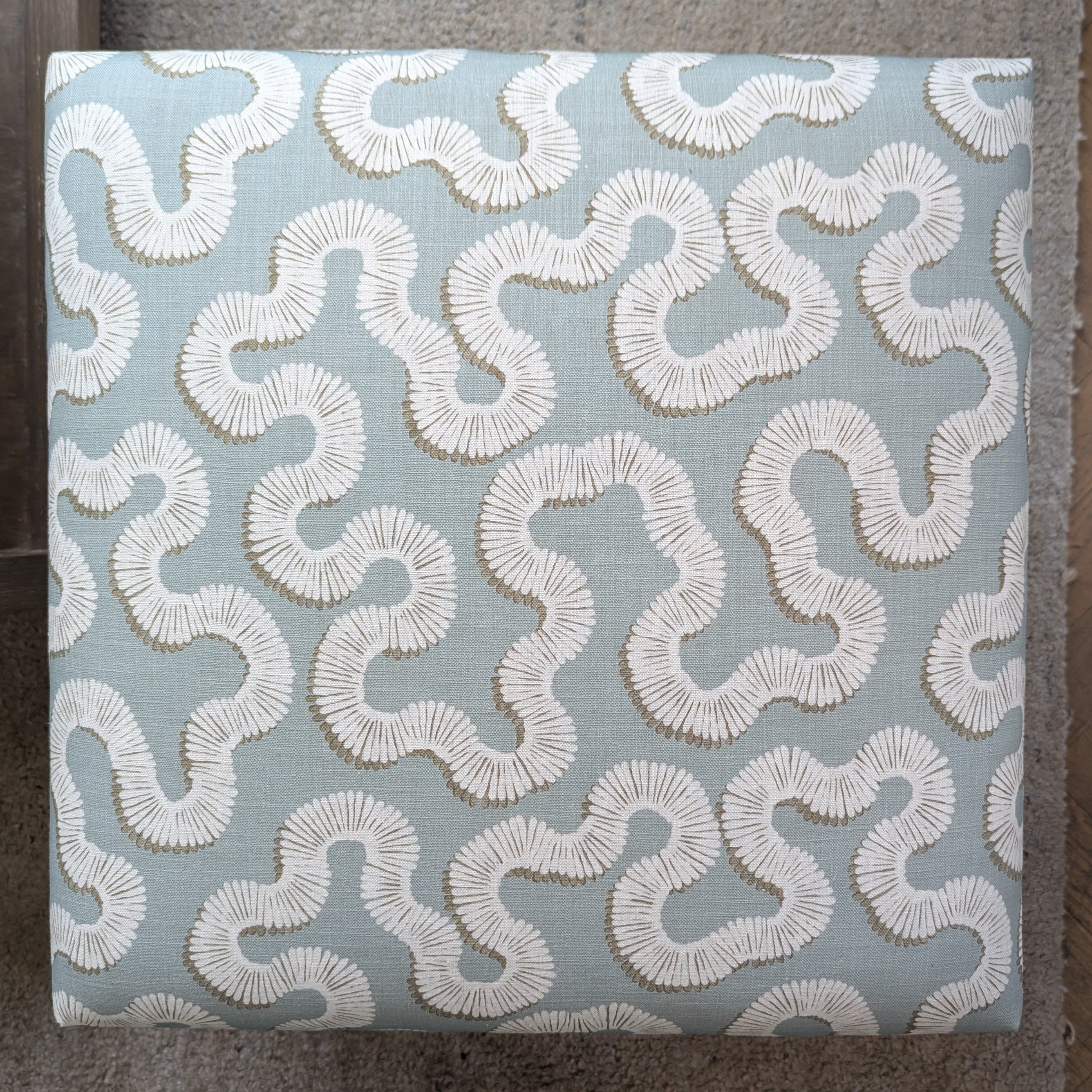 Nantucket Stool Romo Kezia