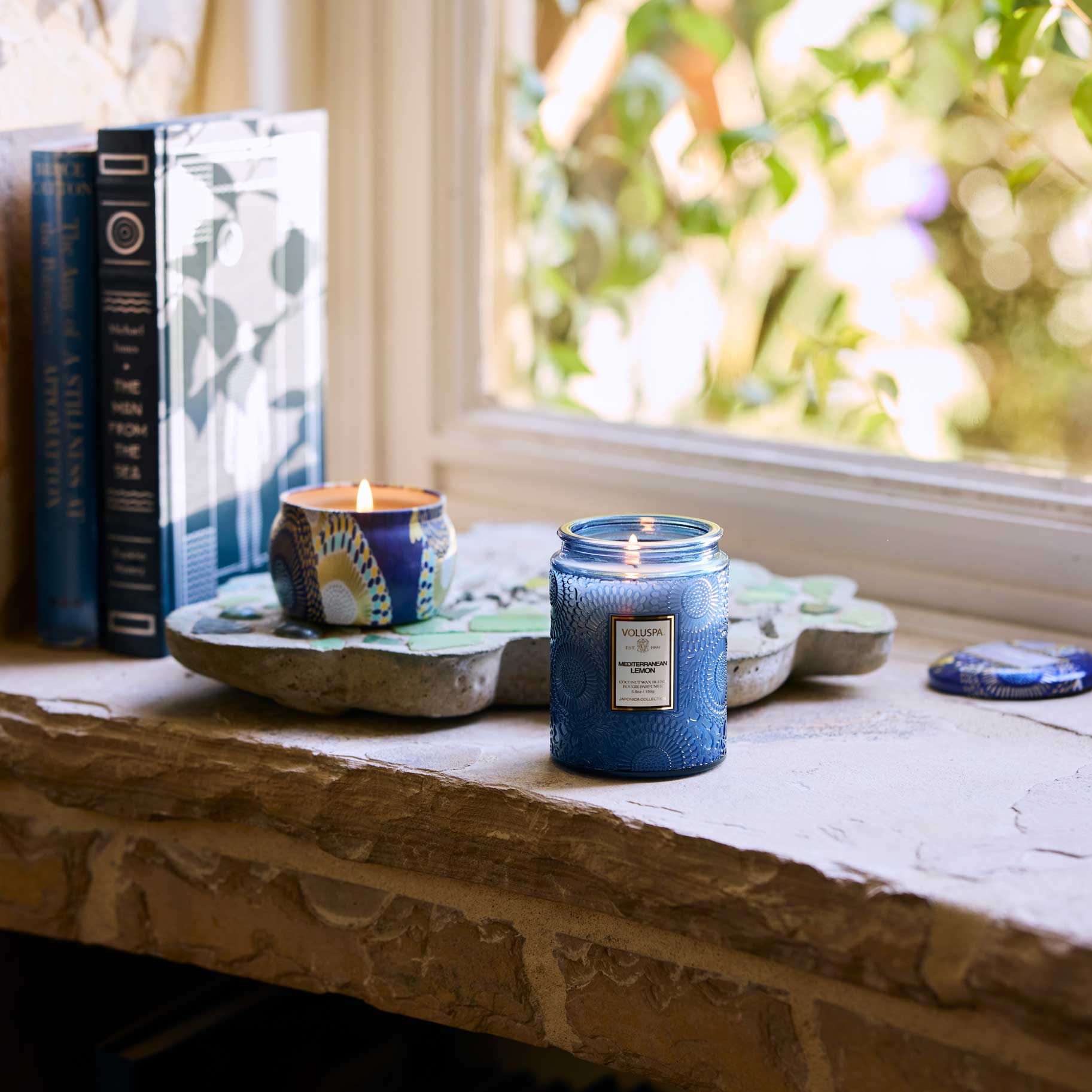 VOLUSPA Mediterranean Lemon Mini Tin Candle