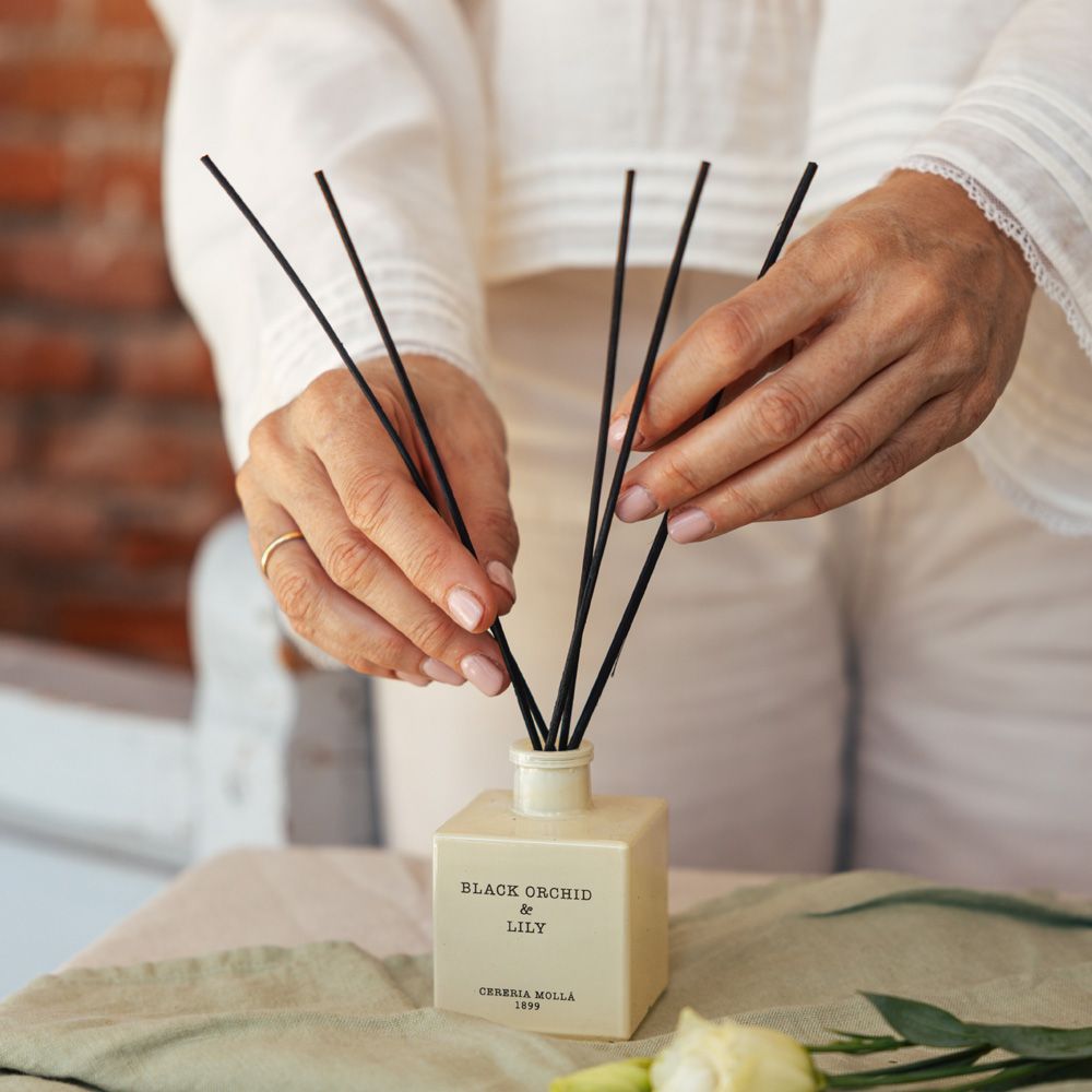 Black Orchid & Lily 100ml Reed Diffuser