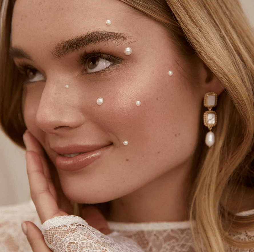 Bianc EARRINGS Earrings Camilla