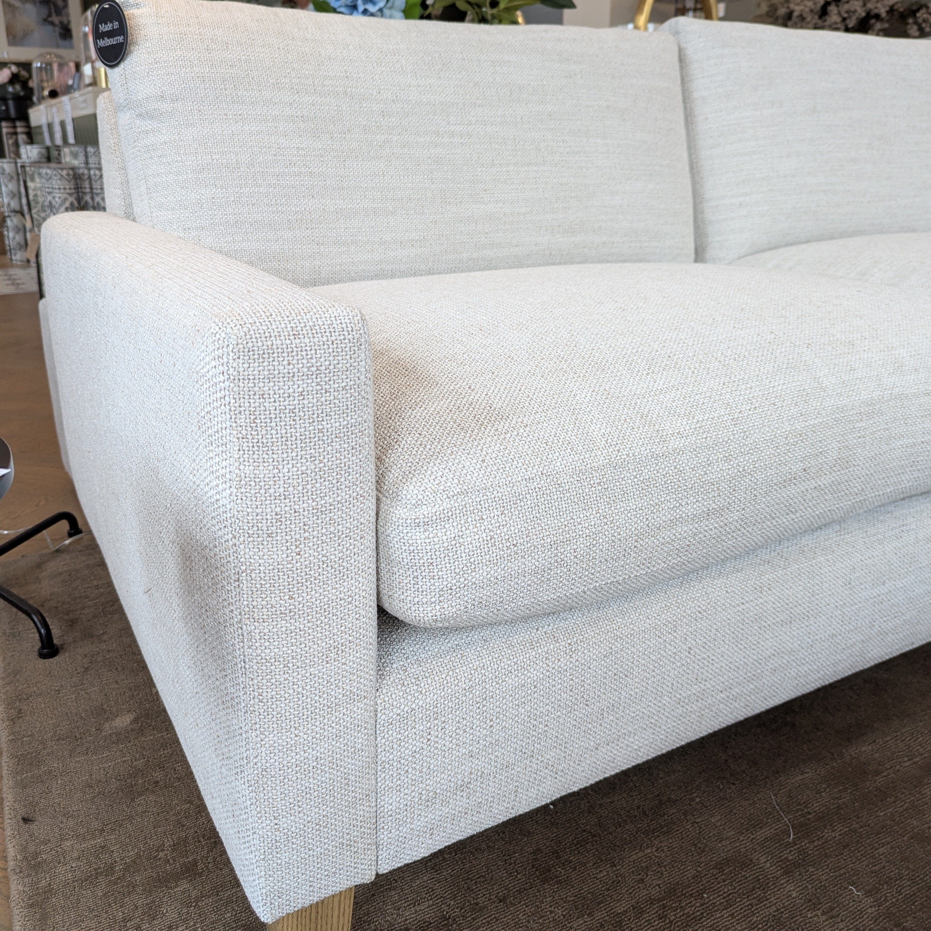 UPHOLSTERY SOFA Manon Sofa Chene