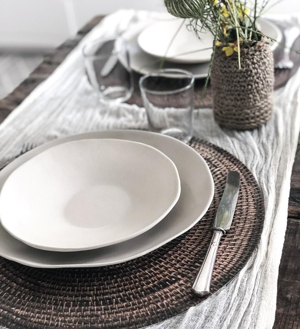 Placemat Round Spiral Reed - Gaudion Furniture