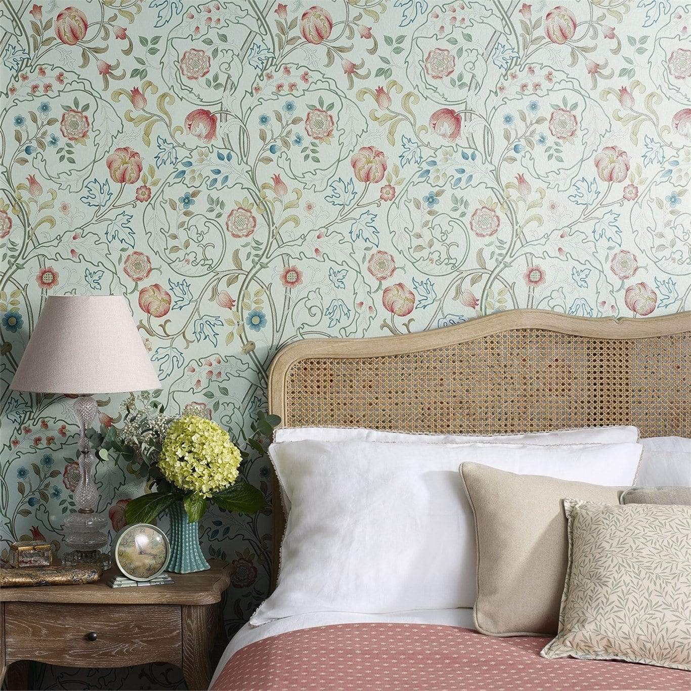 William Morris Wallpaper William Morris Mary Isobel Wallpaper 5 colourways