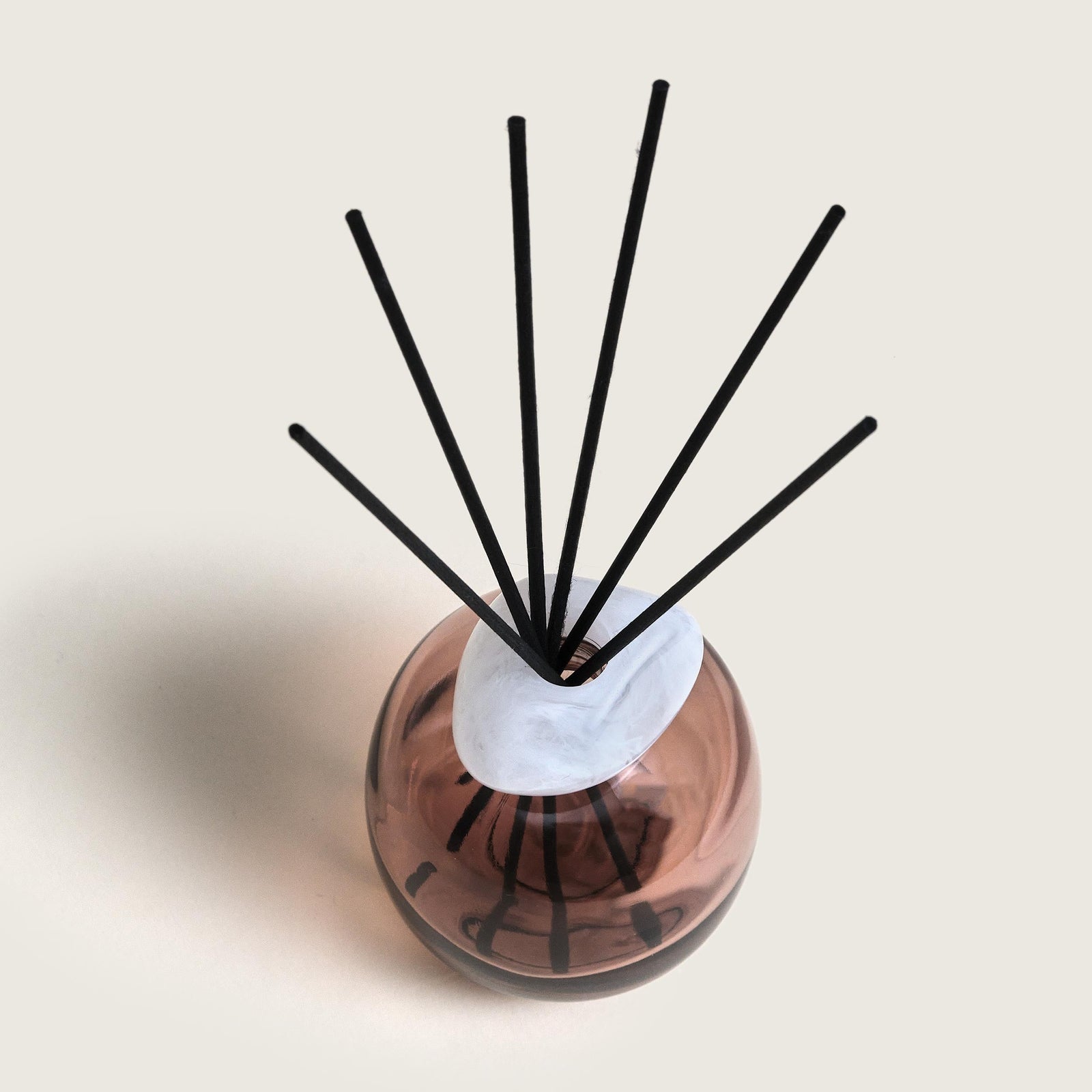 Maison berger diffuser pink with white quartz and floral scent. Gaudion Furniture
