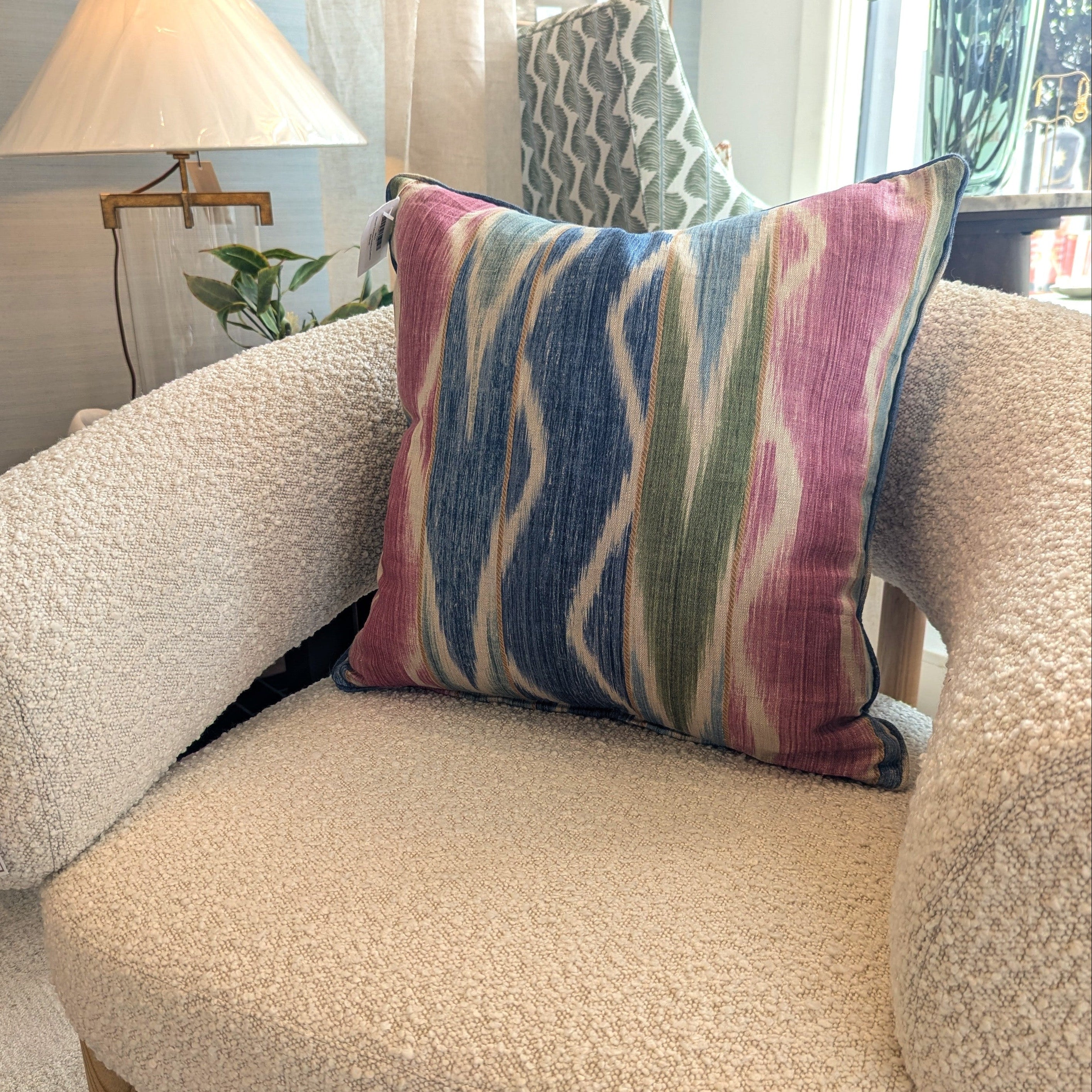 Ondine cushion manuel canovas