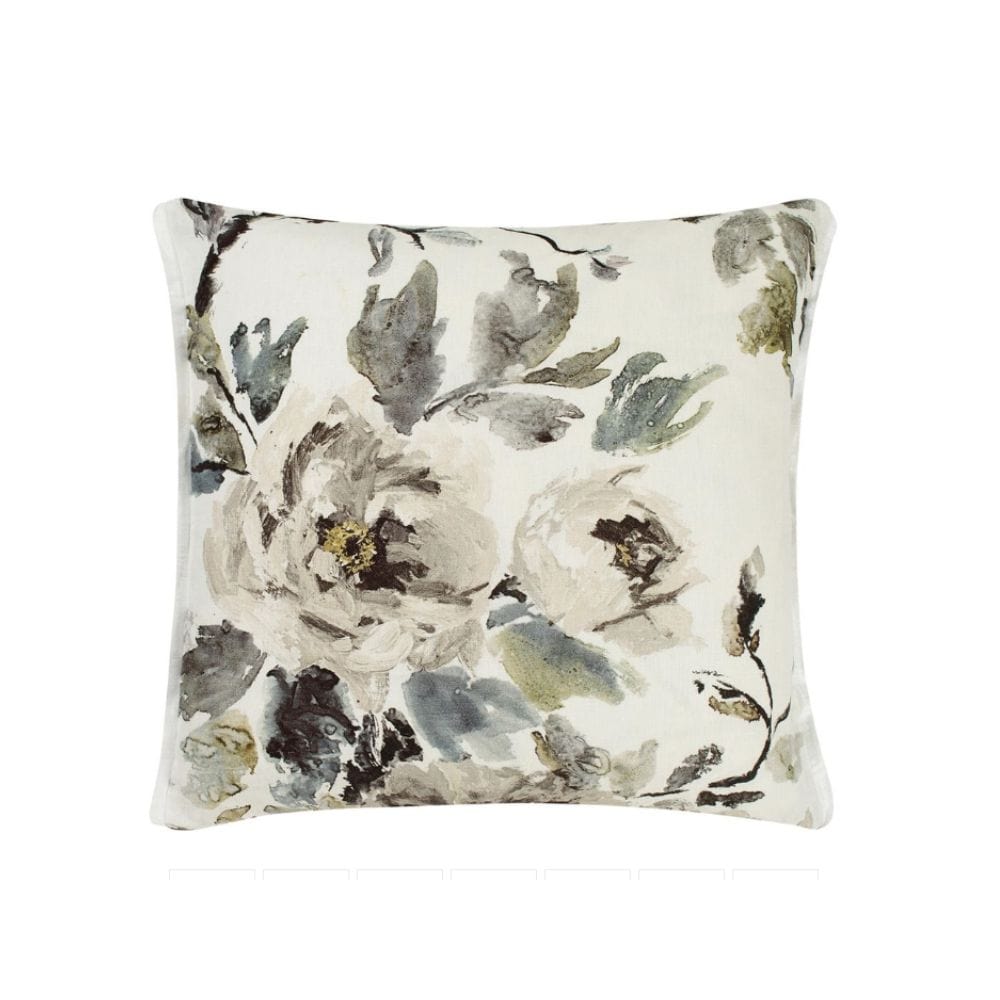 Designers Guild CUSHION Designers Guild Shanghai Garden Ecru Cushion