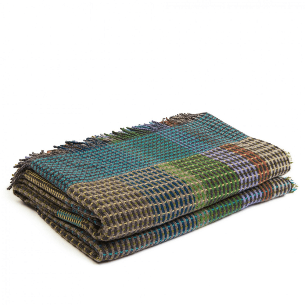 Wallace Sewell THROW Throw Wallace Sewell Hertha