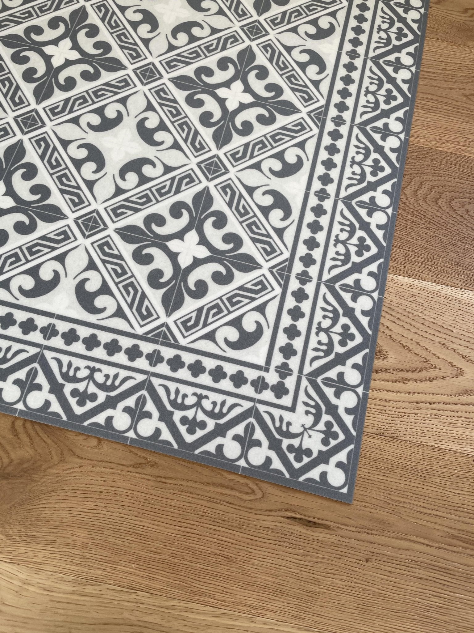Beija Flor de Lis Gray Mat - Gaudion Furniture