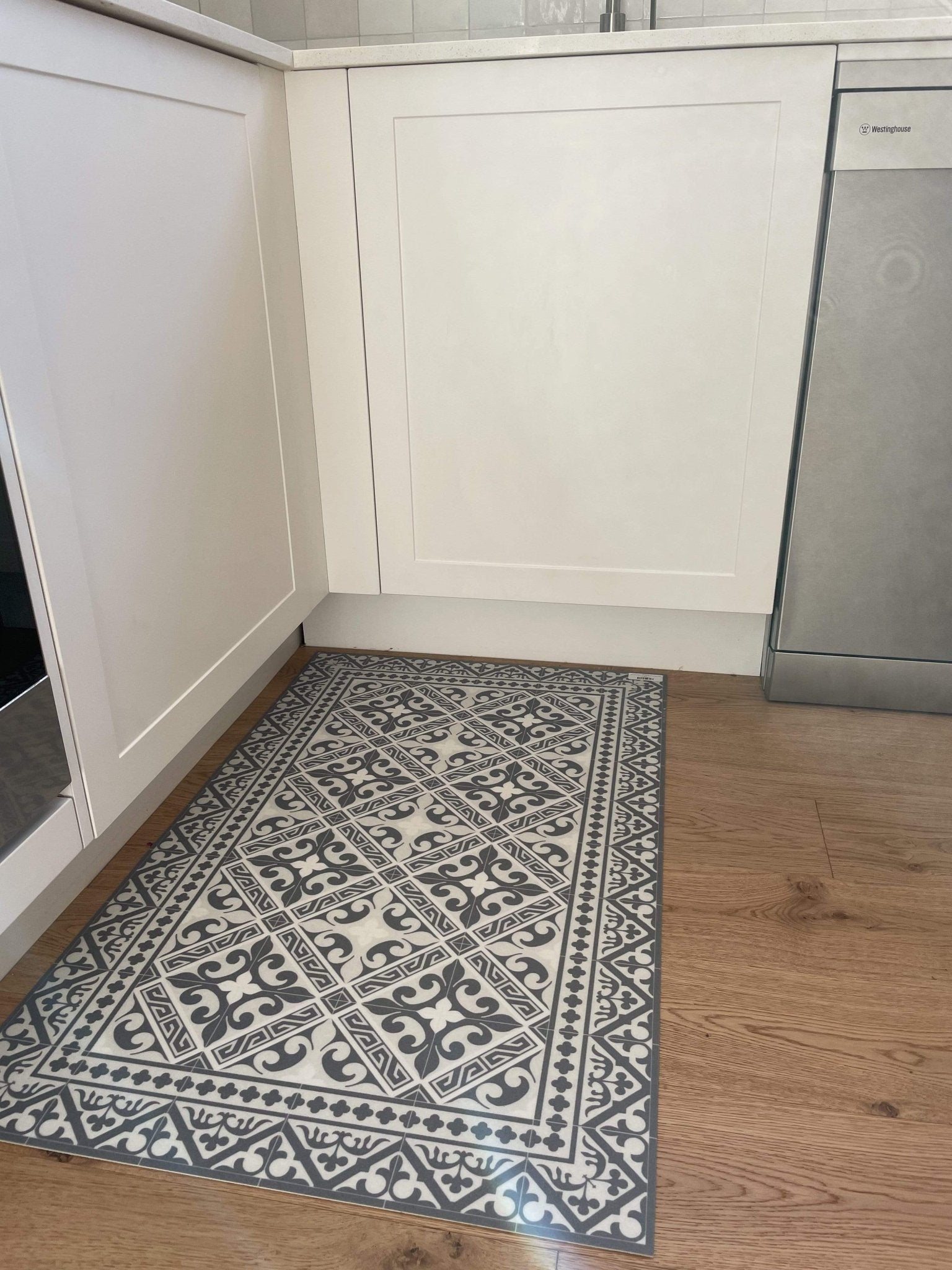 Beija Flor de Lis Gray Mat - Gaudion Furniture