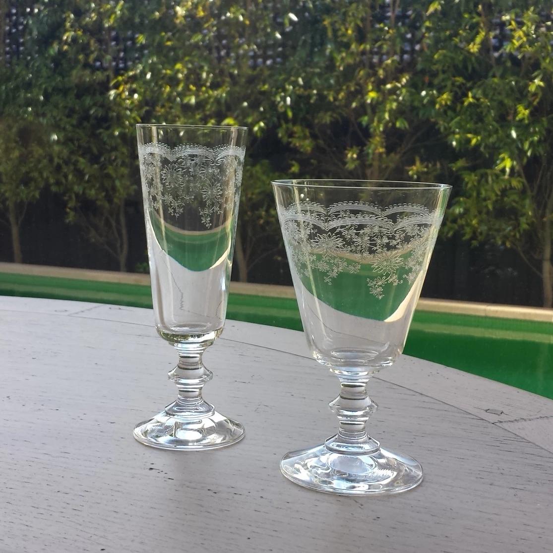 Etched Champagne, Wine & Stemless Glasses - Gaudion Furniture