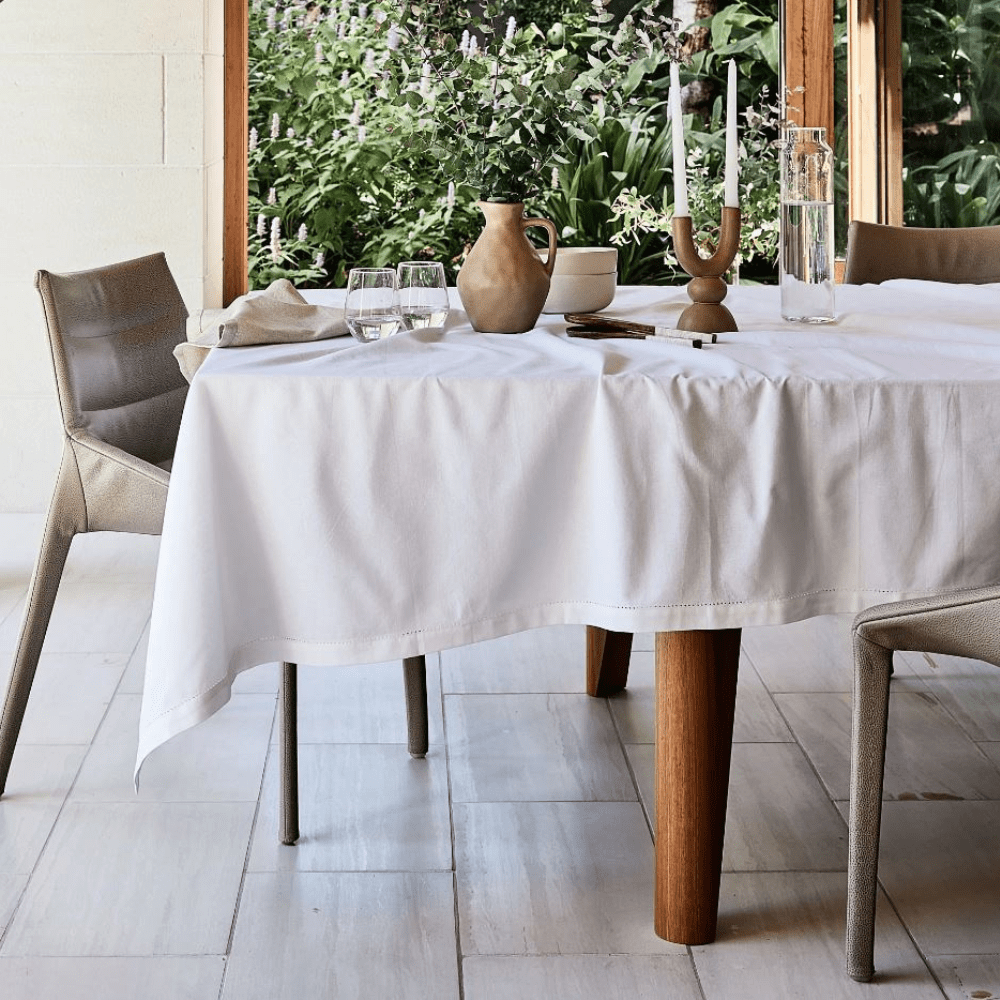 Gaudion Furniture 230 Tablecloth Tablecloth White Linen