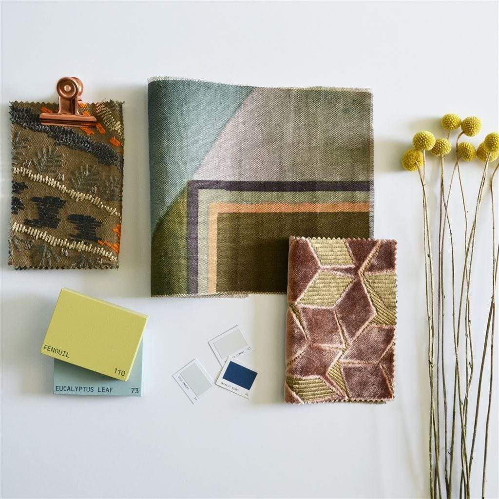 Gaudion Furniture sample 1 x Wallpaper or Fabric Sample A wallpaper or fabric sample order