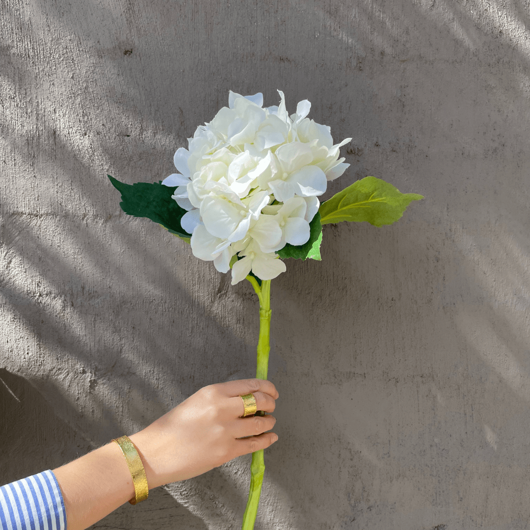 Hydrangea White - Gaudion Furniture
